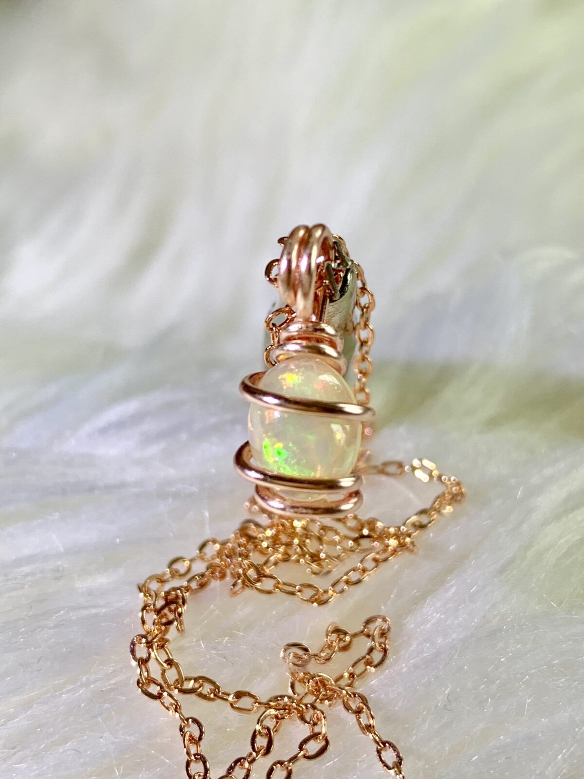 Dainty Multi Fire Welo Opal Necklace rose gold - Image 2