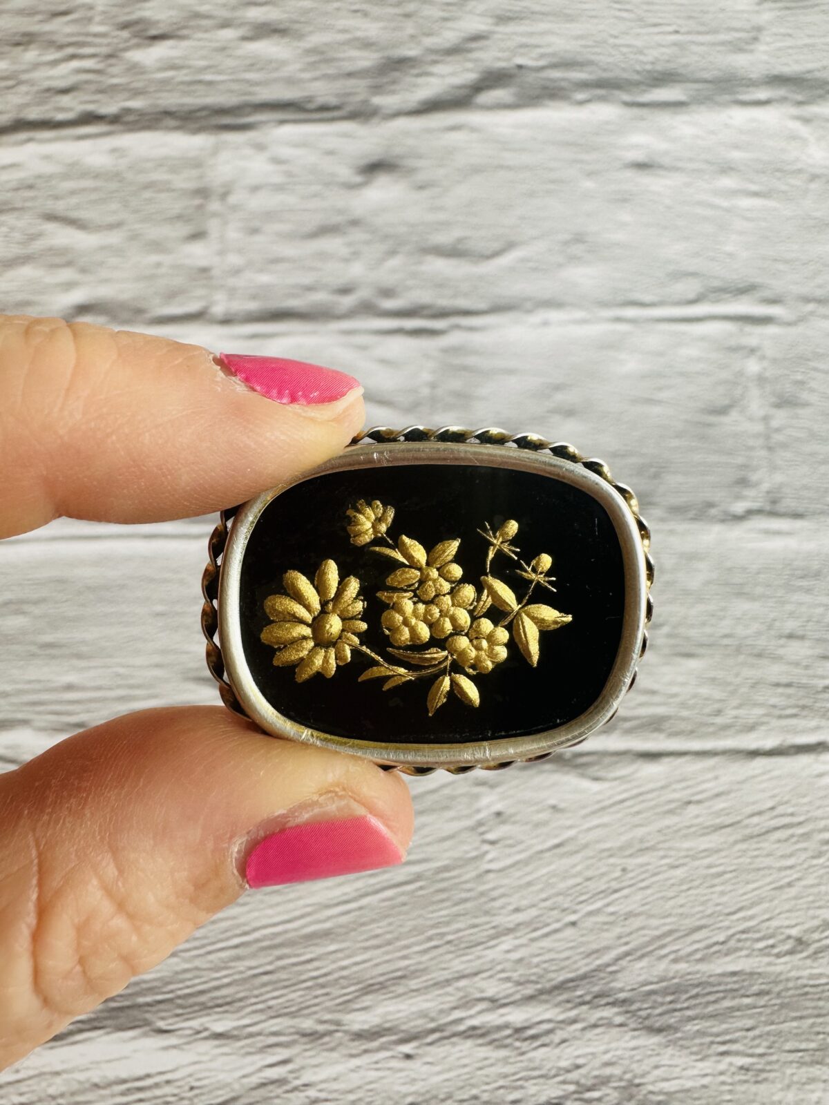 Vintage, european victorian reverse painted intaglio brooch, signed