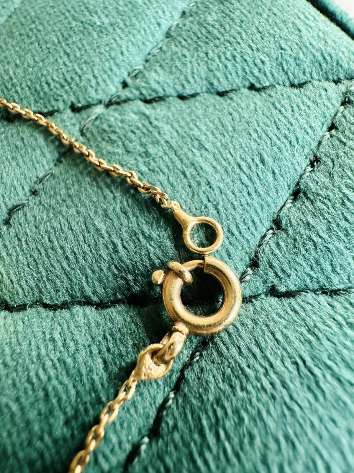 Vintage 14k / 585 Yellow Gold Bracelet With Miraculous Medal, Made in Italy - Image 6