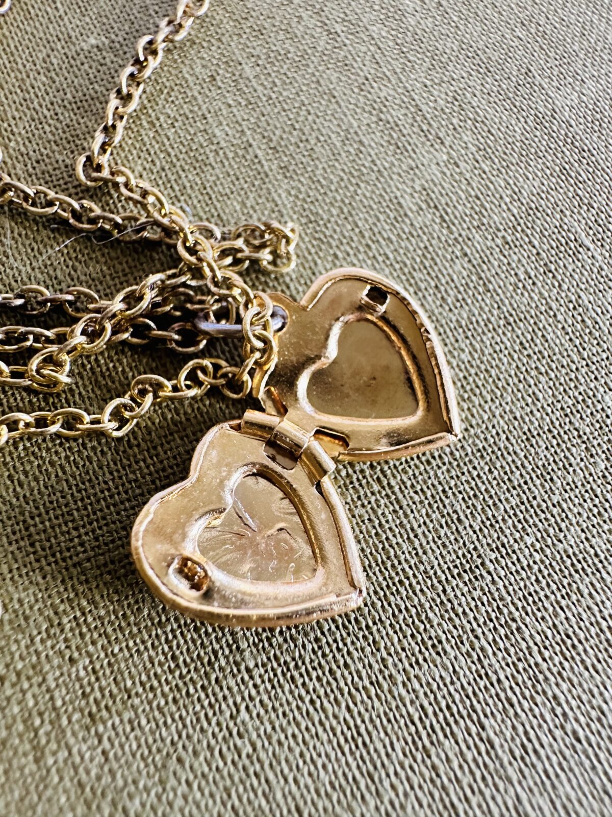 Vintage Heart Locket On GF Necklace - Image 2