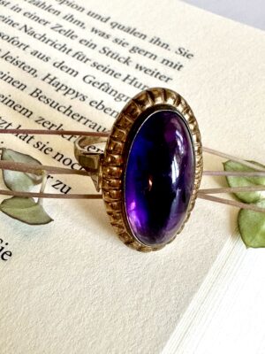 Vintage Mid-Century 8k Solid Gold Ring With Amazing Amethyst (US SIZE 6,5)