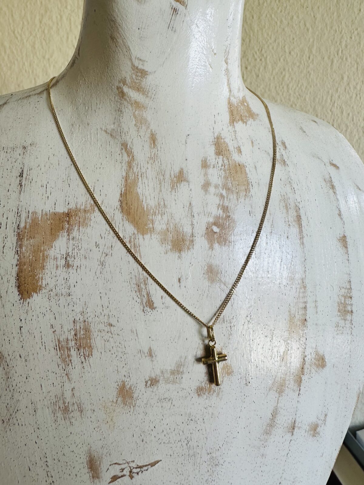 Vintage Italian Solid 14ct Yellow Gold Cross Pendant Necklace - Image 4