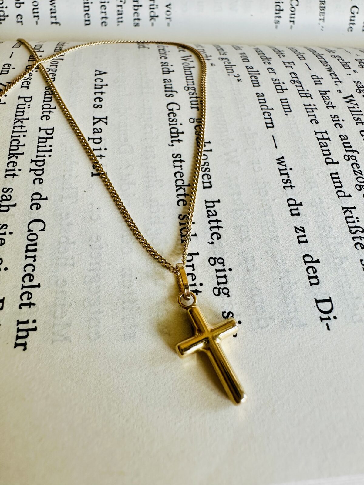 Vintage Italian Solid 14ct Yellow Gold Cross Pendant Necklace