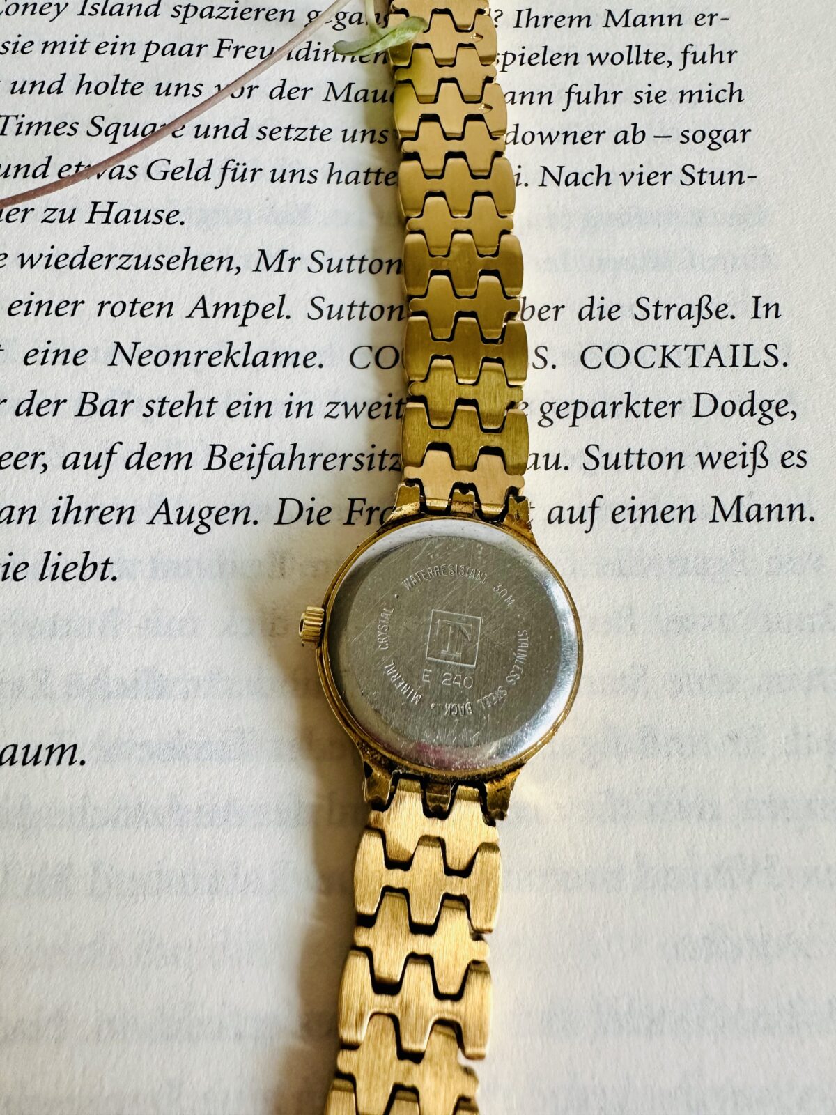 Vintage Tissot Stylist Swiss Ladies Gold & Diamond Watch E240 - Image 4